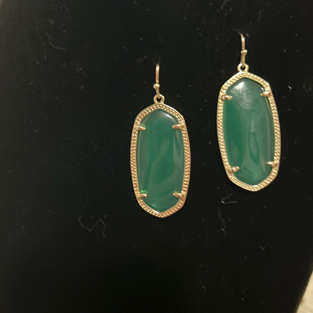 Kendra Scott earrings☘️🦋☘️🦋